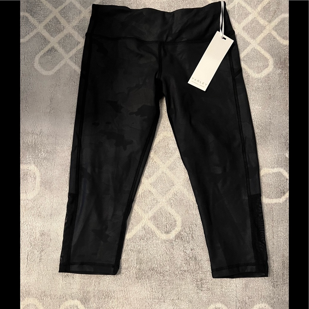 NWT Varley black capri, Size S